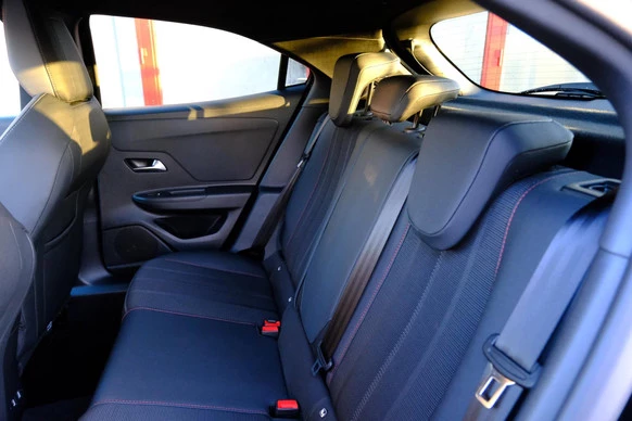 Opel Mokka-e - Afbeelding 25 van 30