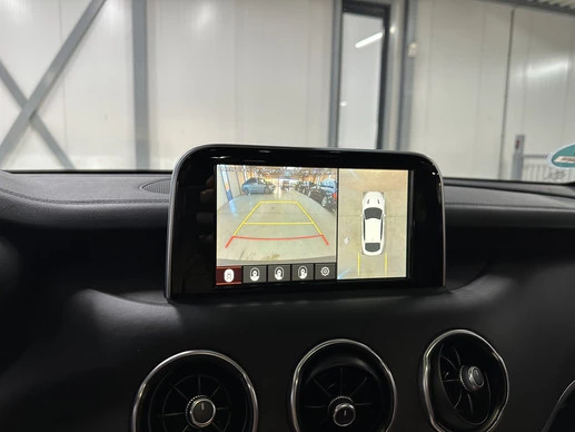 Kia Stinger - Afbeelding 17 van 30