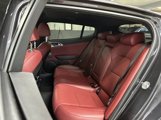 Kia Stinger - Afbeelding 29 van 30