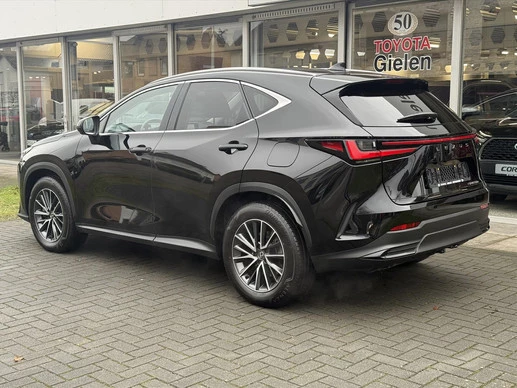 Lexus NX - Afbeelding 2 van 30