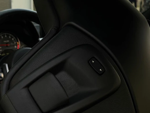 BMW M4 - Afbeelding 28 van 30