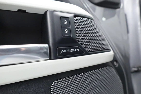 Land Rover Defender - Afbeelding 9 van 30