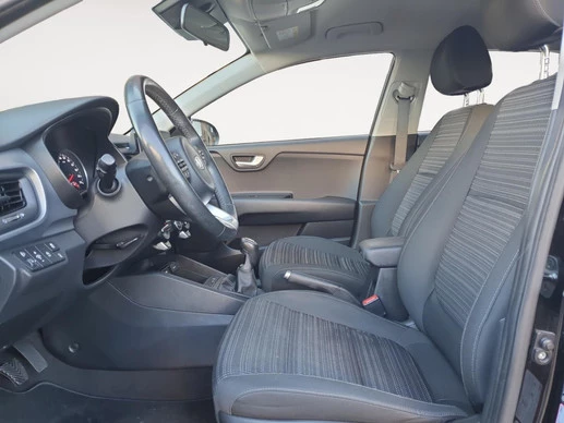 Kia Stonic - Afbeelding 12 van 29