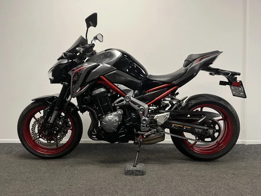 Kawasaki Z900 - Afbeelding 13 van 22