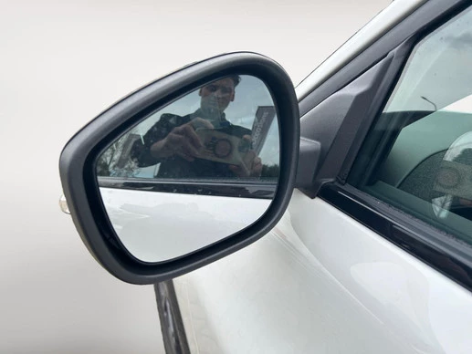 Ford Mustang Mach-E - Afbeelding 7 van 28