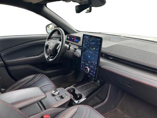 Ford Mustang Mach-E - Afbeelding 9 van 28