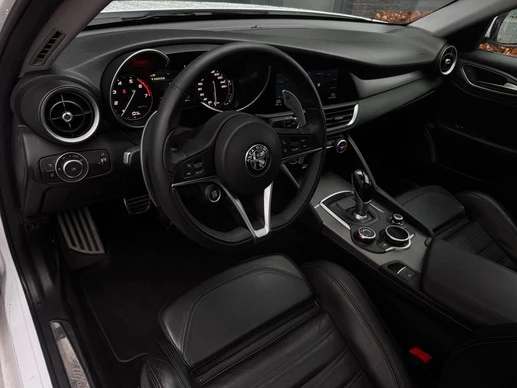 Alfa Romeo Giulia - Afbeelding 8 van 30