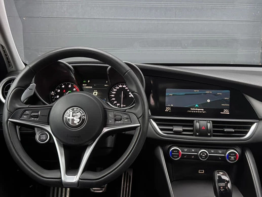 Alfa Romeo Giulia - Afbeelding 24 van 30