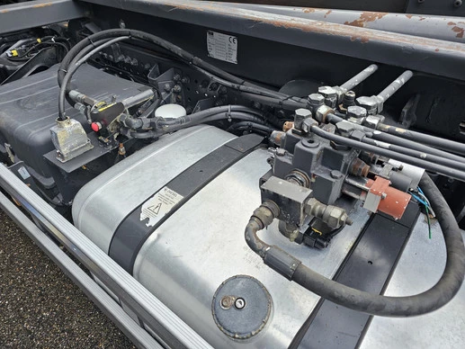 Mercedes-Benz Actros - Afbeelding 17 van 20