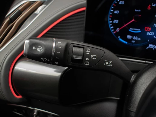 Mercedes-Benz EQC - Afbeelding 9 van 30