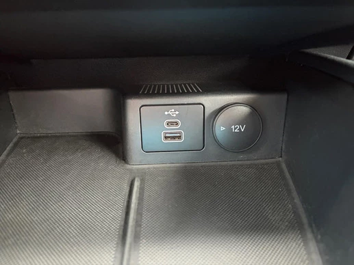 Ford Kuga - Afbeelding 10 van 30