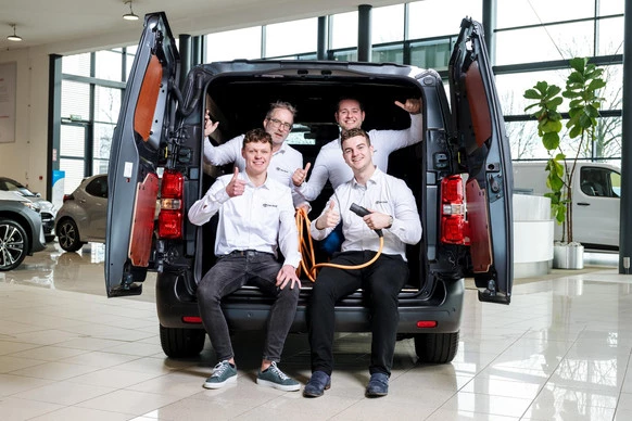 Toyota Prius - Afbeelding 29 van 30