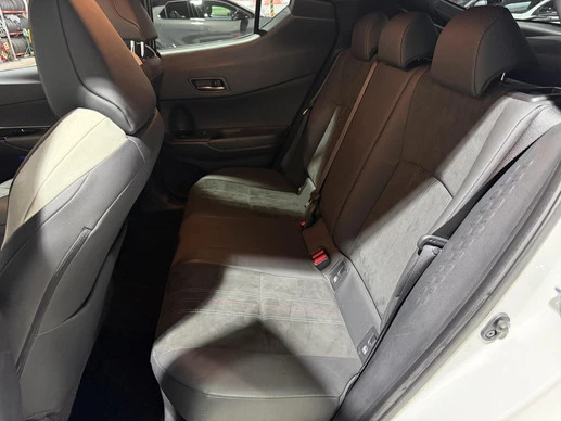 Toyota C-HR - Afbeelding 27 van 30