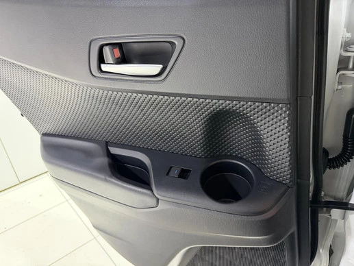 Toyota C-HR - Afbeelding 28 van 30