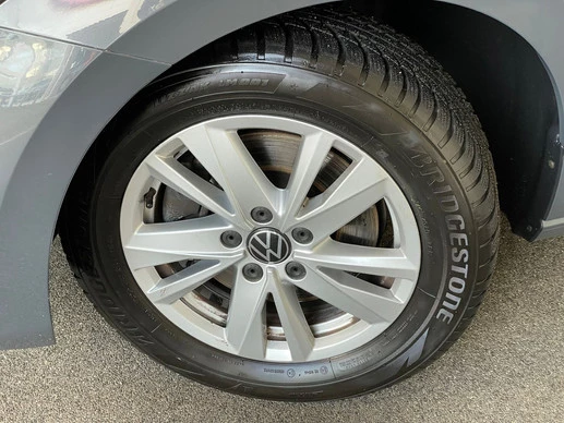 Volkswagen Touran - Afbeelding 16 van 30