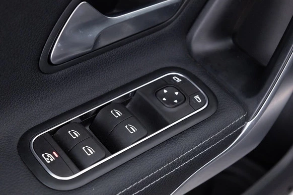 Mercedes-Benz A-Klasse - Afbeelding 10 van 30