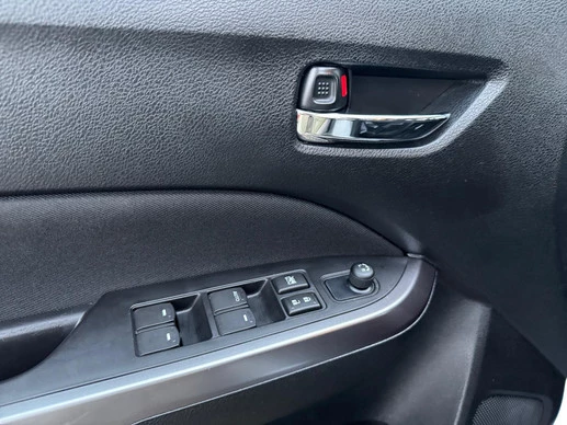 Suzuki Vitara - Afbeelding 11 van 30