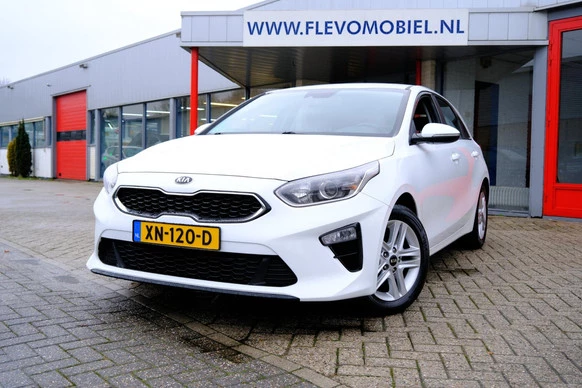 Kia Ceed - Afbeelding 1 van 30