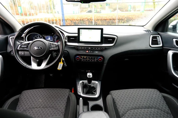 Kia Ceed - Afbeelding 11 van 30