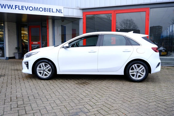 Kia Ceed - Afbeelding 27 van 30