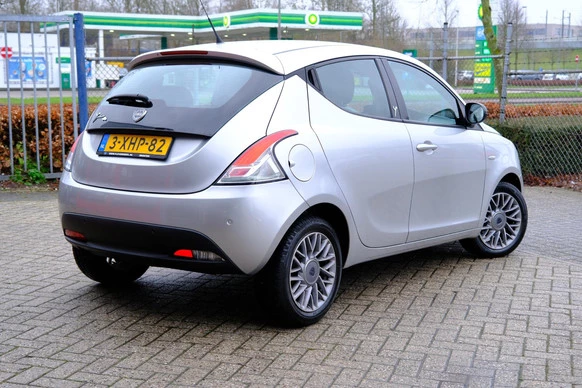 Lancia Ypsilon - Afbeelding 3 van 26
