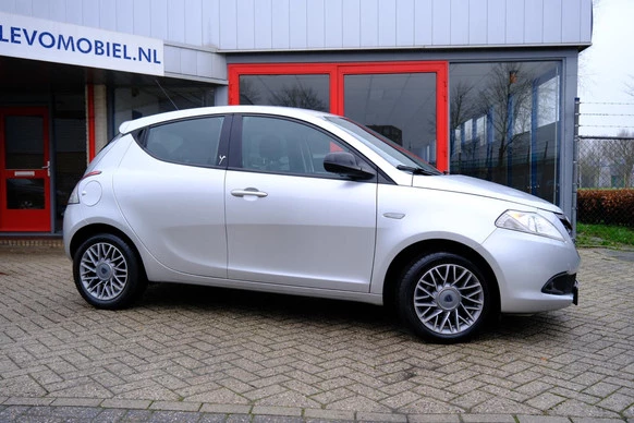 Lancia Ypsilon - Afbeelding 4 van 26