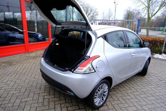 Lancia Ypsilon - Afbeelding 9 van 26