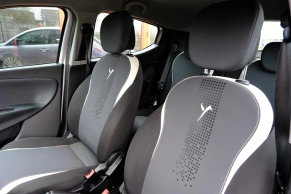 Lancia Ypsilon - Afbeelding 17 van 26