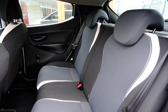 Lancia Ypsilon - Afbeelding 18 van 26