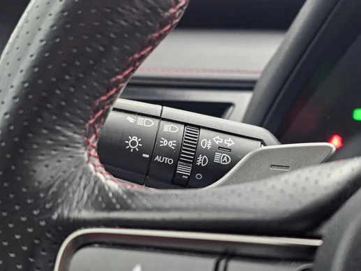 Lexus UX - Afbeelding 14 van 27