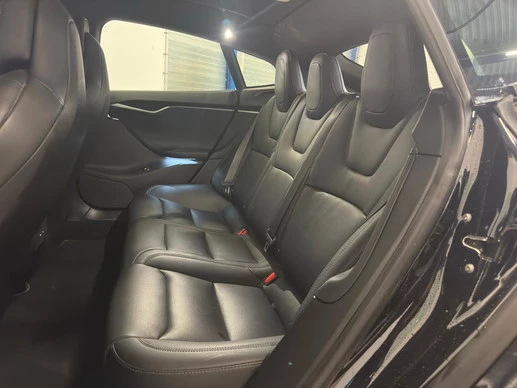 Tesla Model S - Afbeelding 25 van 30