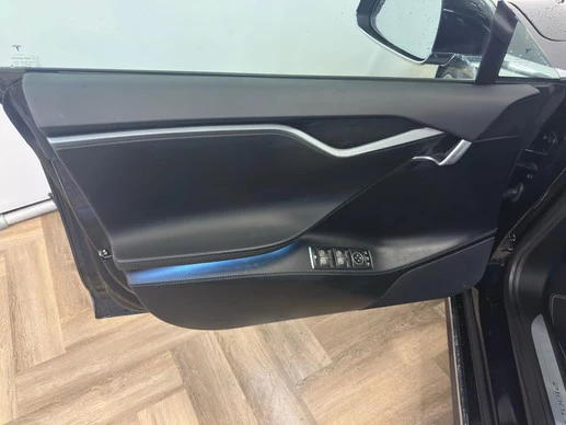 Tesla Model S - Afbeelding 26 van 30