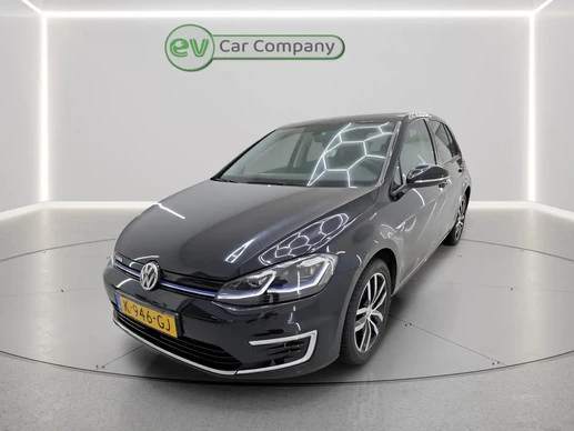 Volkswagen e-Golf - Afbeelding 1 van 17