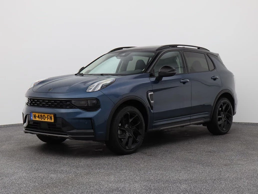 Lynk &amp; Co 01