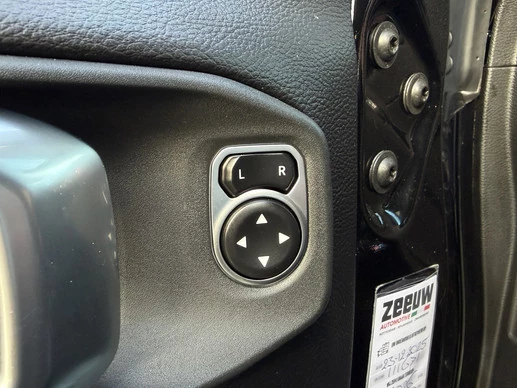 Jeep Wrangler - Afbeelding 21 van 30