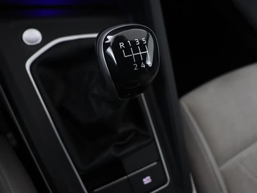 Volkswagen Golf - Afbeelding 22 van 30