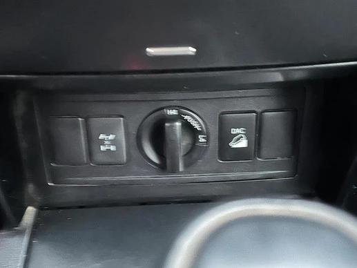 Toyota Land Cruiser - Afbeelding 9 van 21