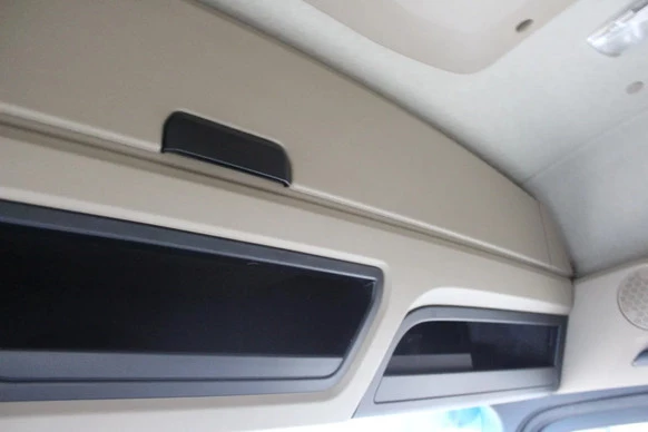 Mercedes-Benz Actros - Afbeelding 24 van 28