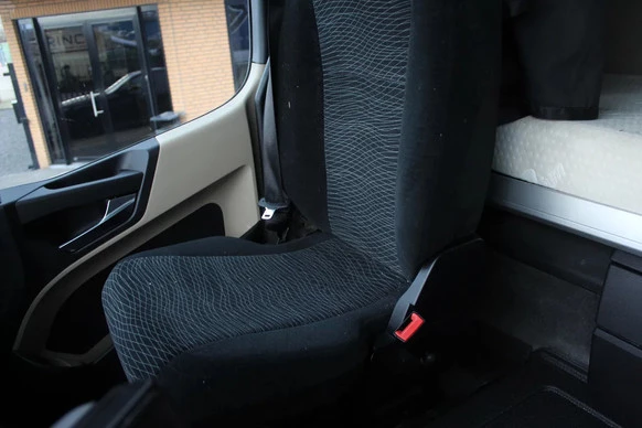 Mercedes-Benz Actros - Afbeelding 27 van 28