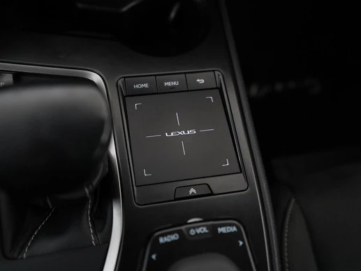 Lexus UX - Afbeelding 14 van 30