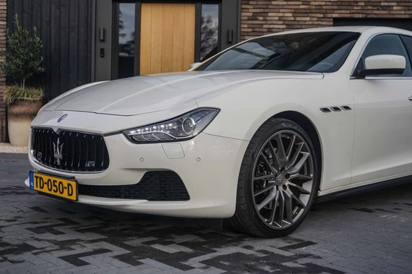 Maserati Ghibli - Afbeelding 16 van 30