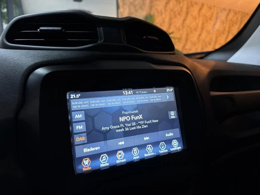 Jeep Renegade - Afbeelding 29 van 30