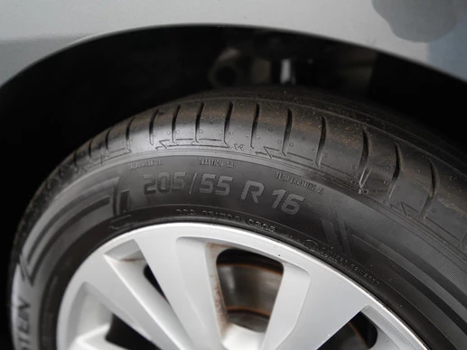 Volkswagen Golf - Afbeelding 26 van 30