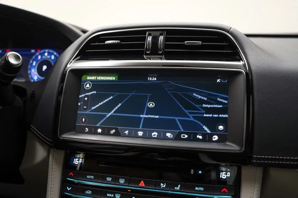 Jaguar F-PACE - Afbeelding 7 van 30