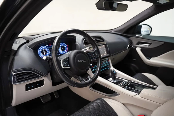 Jaguar F-PACE - Afbeelding 23 van 30