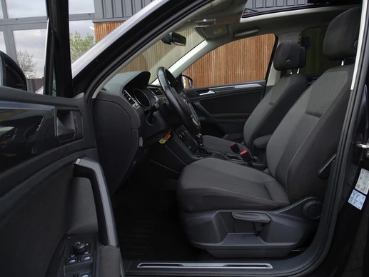 Volkswagen Tiguan - Afbeelding 13 van 30