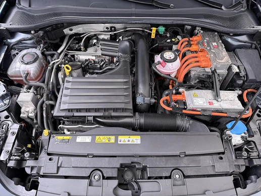 CUPRA Leon Sportstourer - Afbeelding 17 van 30