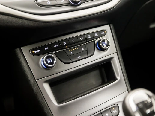 Opel Astra - Afbeelding 9 van 30