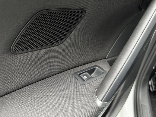 Volkswagen e-Golf - Afbeelding 12 van 30