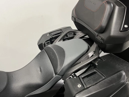 Honda NT 1100 - Afbeelding 21 van 23